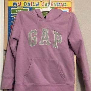 GAP sweater
